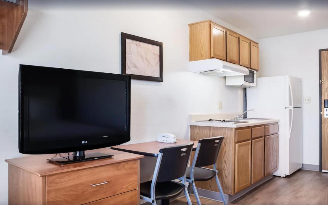 Woodspring Suites Houston Бейтаун Экстерьер фото
